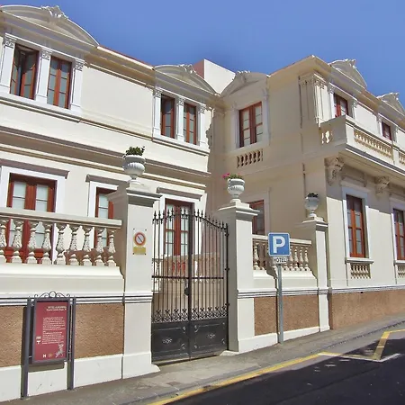 فندق Alhambra