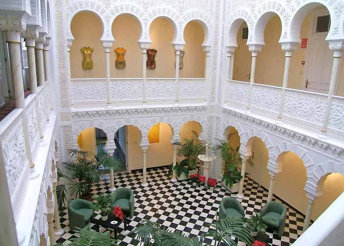 Hotel Alhambra 2*